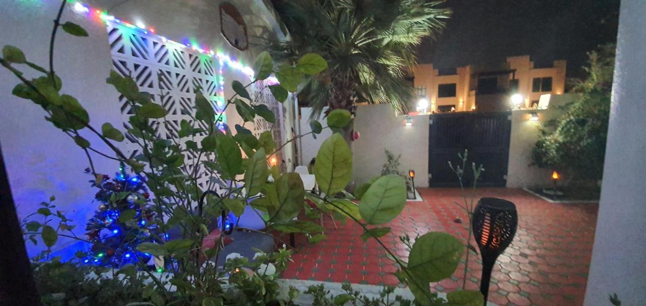 Jumeirah Beach Villa Dubai Buitenkant foto
